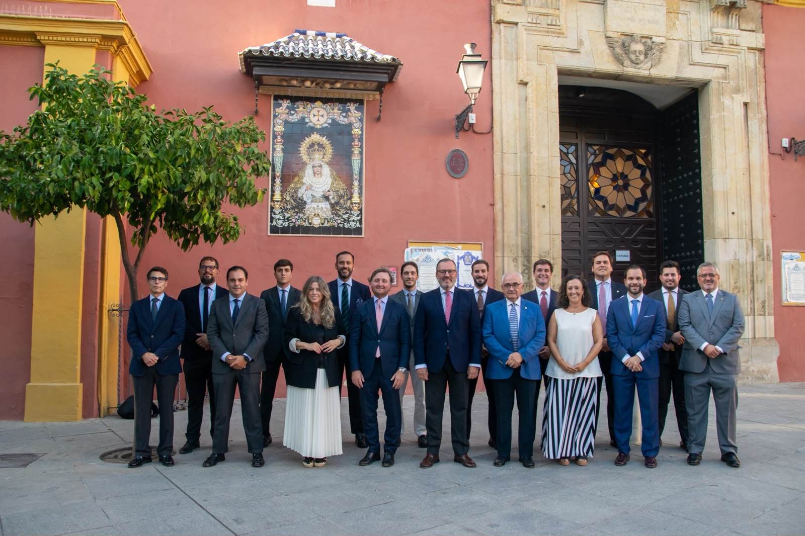 El equipo de la candidatura de Antonio Langeheldt Marín ante la parroquia de San Lorenzo